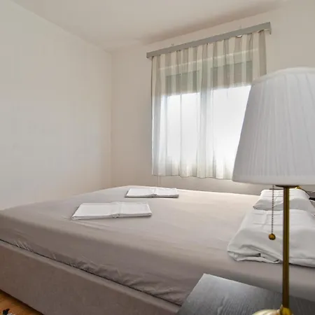 Fuer 3 Personen Ca 30 Qm In Fazana-surida, Istrien Istrische Riviera